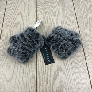Jocelyn Women's Mandy Faux Fur Fingerless Knit Mittens OS Black & White $55